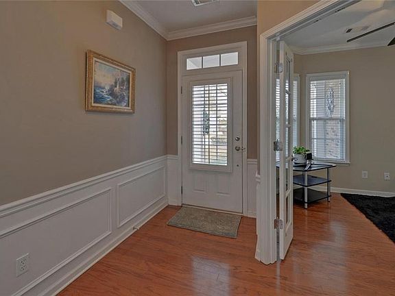 3rd image of 6213 Azalea Way