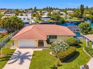 12088 Boat Shell Dr, Matlacha Isles, FL 33991