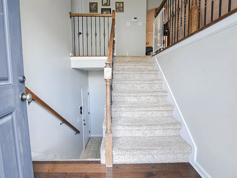 3702 Windmill Ct — Photo 2