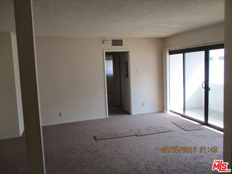 1st image of 145 W Hillcrest Blvd APT 4