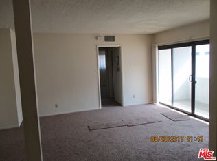 145 W Hillcrest Blvd APT 4, Inglewood, CA 90301