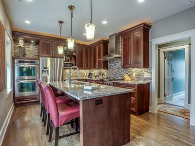 2220 E Bradford Ave, Milwaukee, WI, 53211