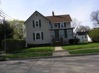 1408 E 5th St, Sterling, IL 61081