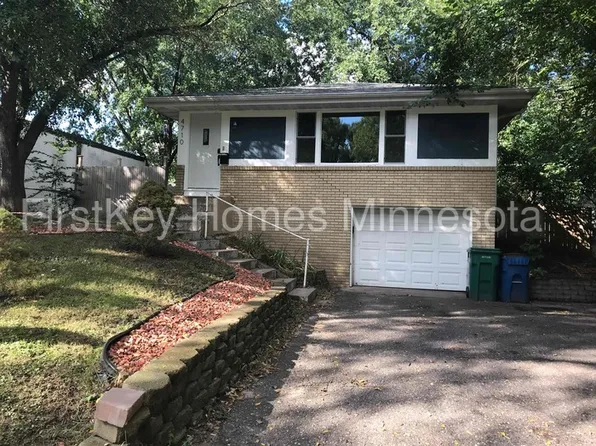 4710 3rd St NE, Fridley, MN 55421