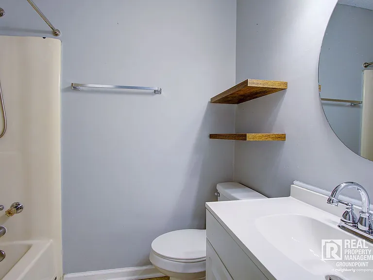 443 Robin Dr — Photo 19