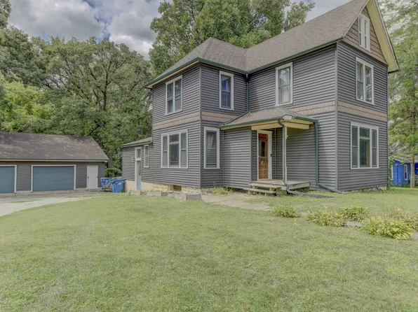1322 Benton St, Crete, IL 60417