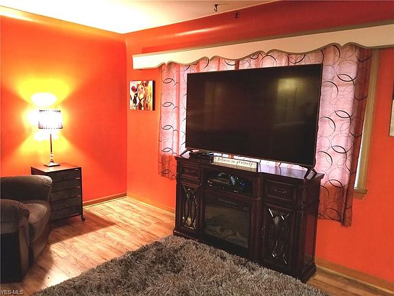 5th image of 14 Cathy Way
