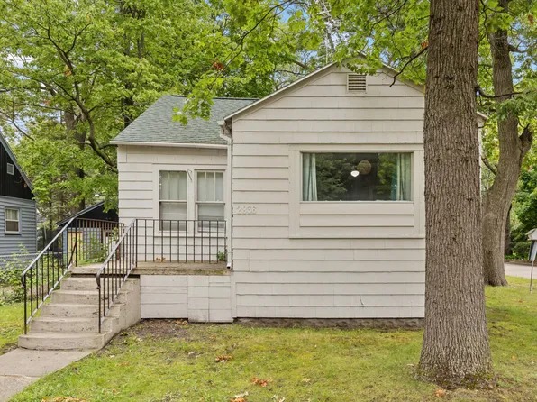 2836 9th St, Muskegon Heights, MI 49444