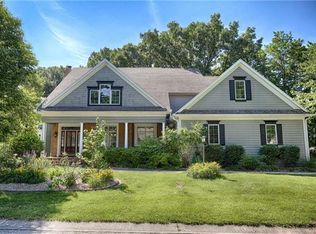 6809 Bluejacket St, Shawnee, KS 66203