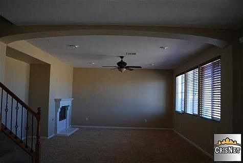 2nd image of 2121 Tangerine St