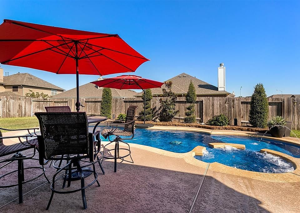 1st image of 22906 Caverly Ln