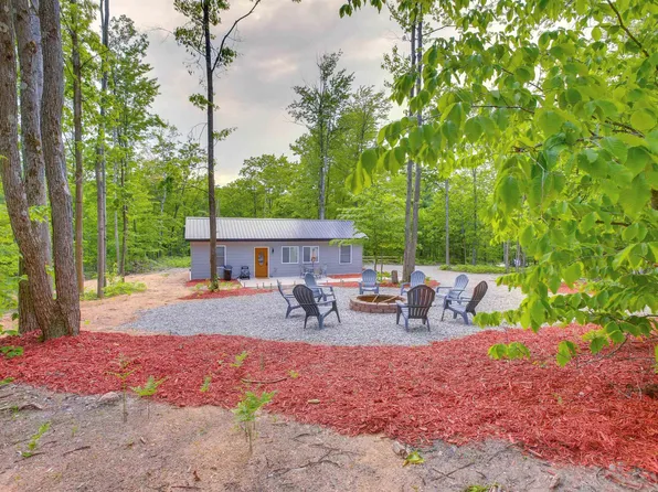 5893 Brown Rd, Cadillac, MI 49601