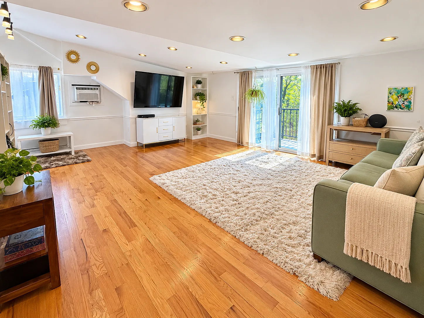 1 bed, $2,200 — Photo 3