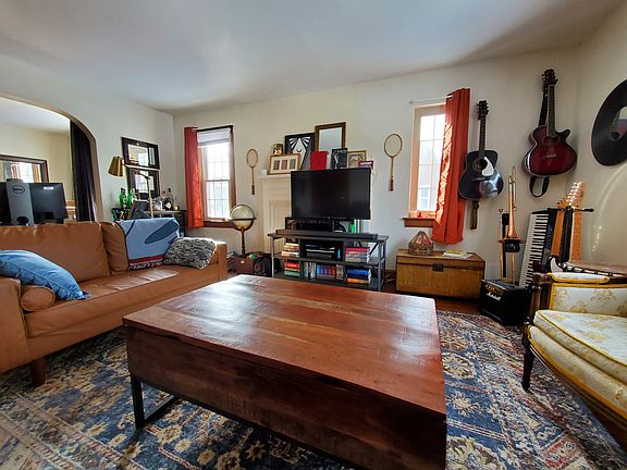 2nd image of 1358 Virginia Ave