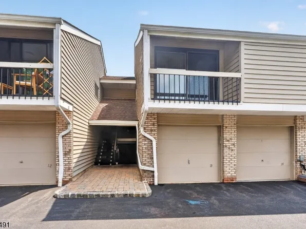 13 Evergreen Dr, Union Twp., NJ 08809