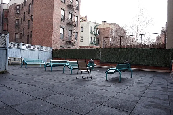 Rented by Corcoran | media 14