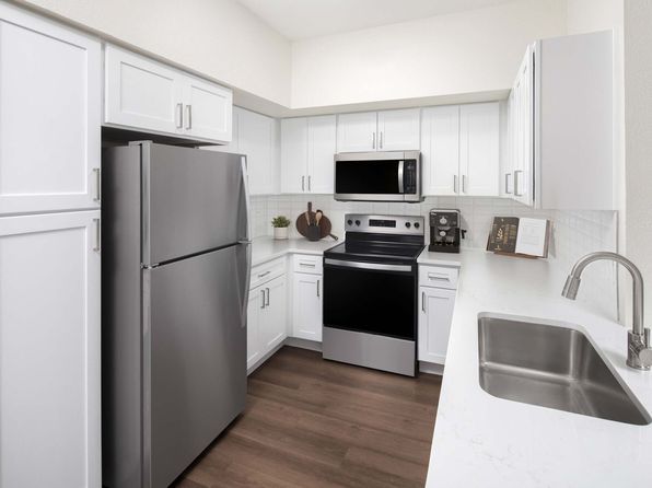 3999 Centreport Dr #232