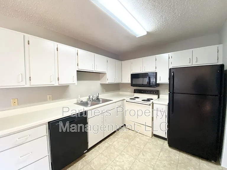 1659 N Dawn Dr #1 — Photo 4