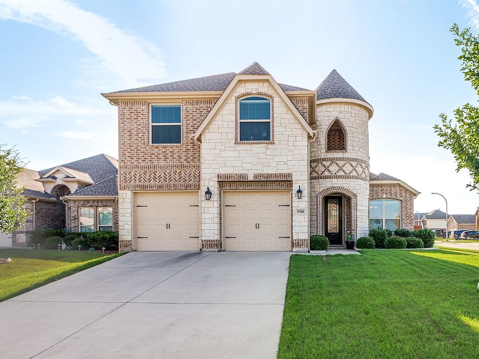 1st image of 9300 Chuparosa Dr