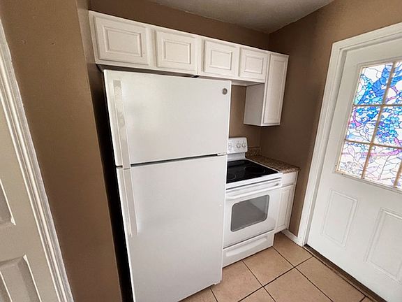 4th image of 1509 Daroca Dr