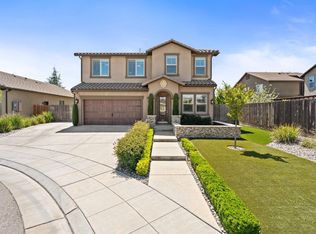 1905 E Via Fiore Ave, Fresno, CA