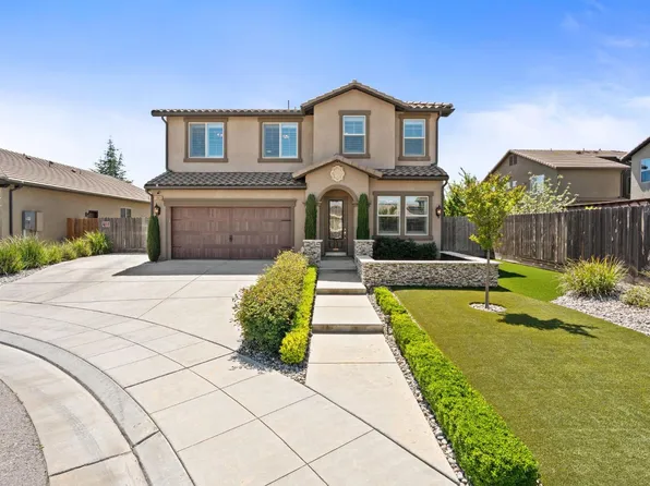1905 E Via Fiore Ave, Fresno, CA 93730
