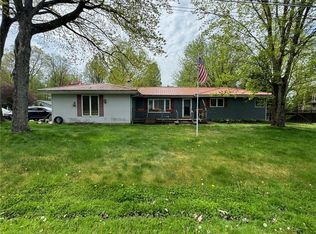 11107 Foreman St, Conneaut Lake, PA 16316