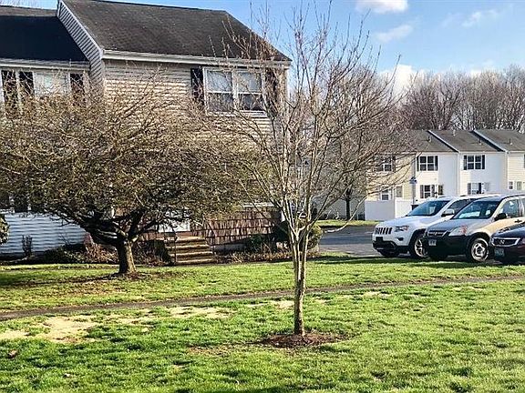 2nd image of 22 Allspice Ln #22