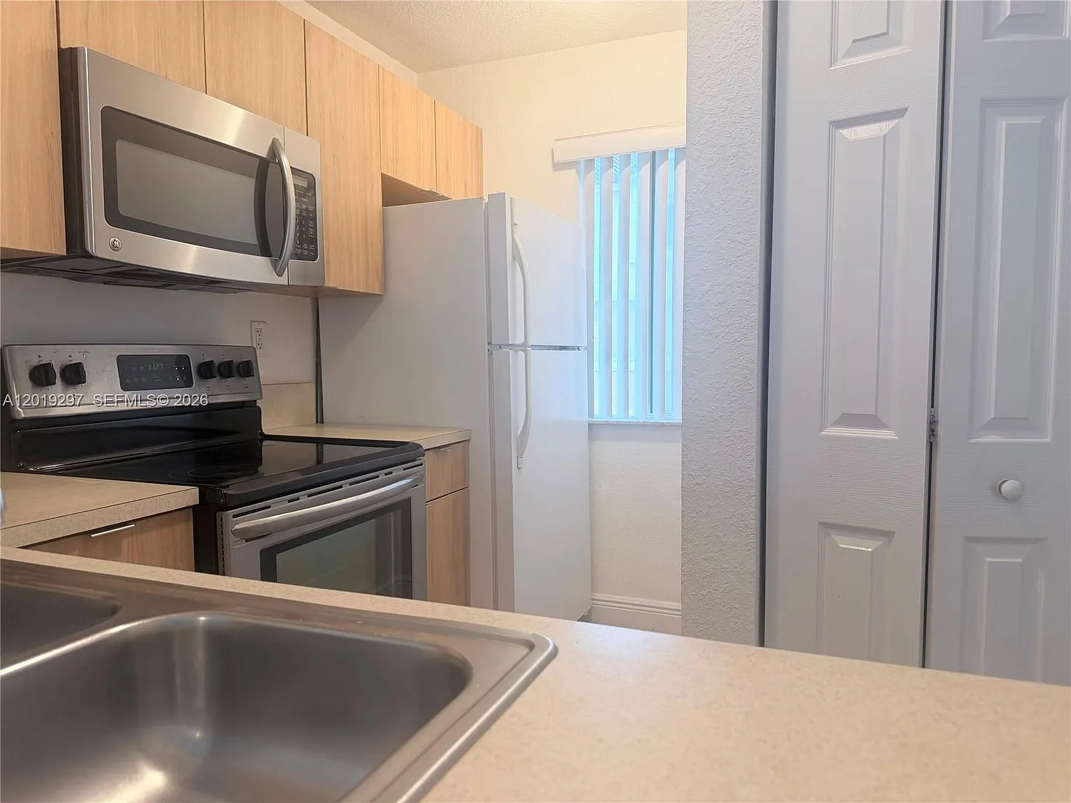 Park Place At Midway Cond — Photo 3