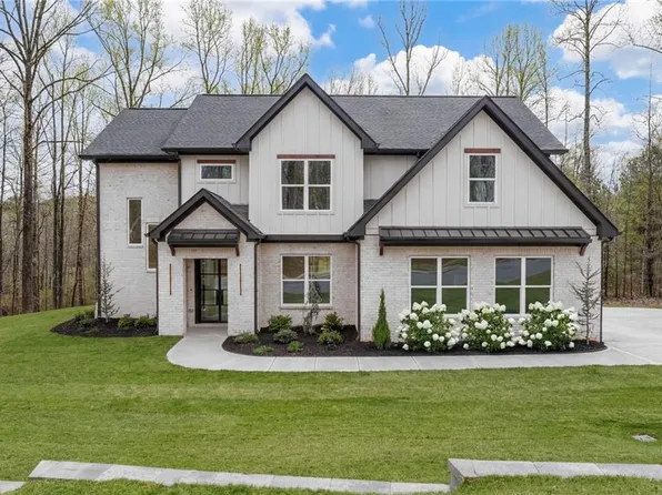 265 Hunters Gln, Maysville, GA 30558