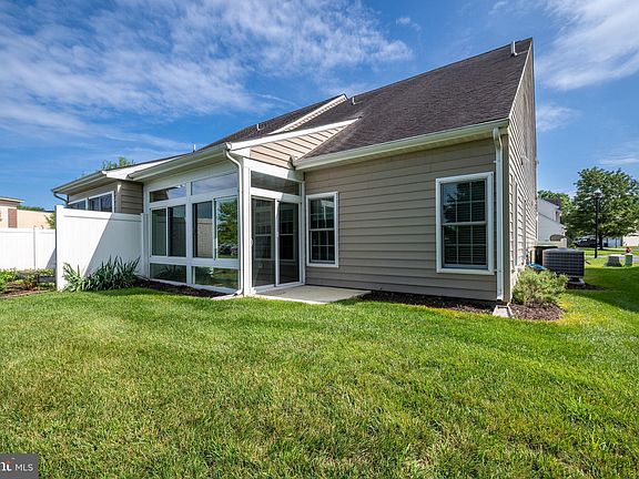 3rd image of 12 Juniper Ct #63