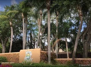 5038 SW 154th Pl, Miami, FL 33185