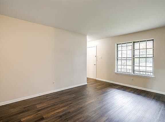 3rd image of 804 E Glendale St