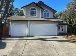 201 Deanna Pl, Windsor, CA 95492