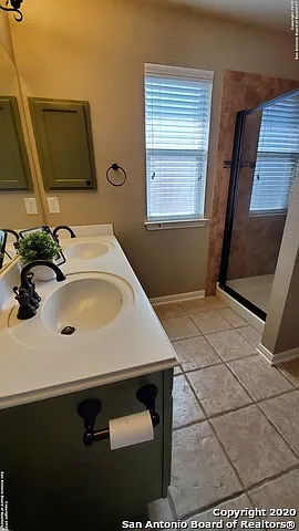 533 Thoreau Trl — Photo 22