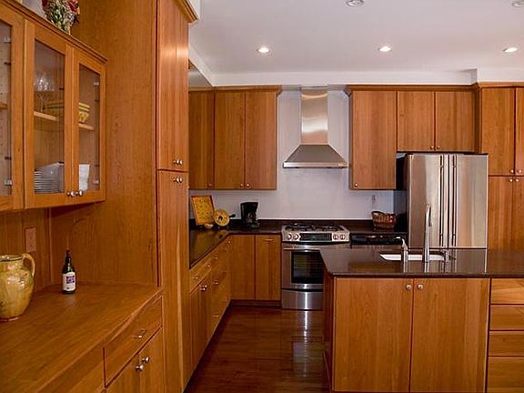 Fully renovated kitchen