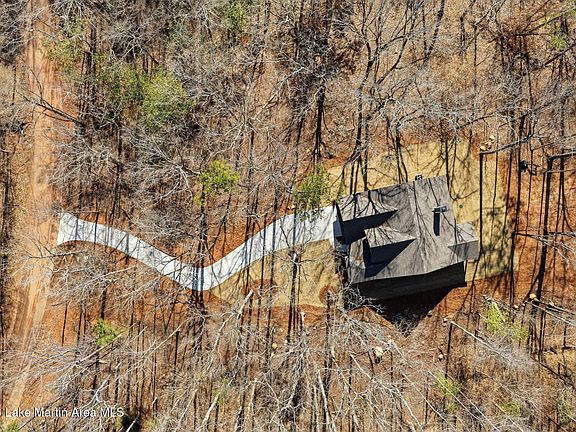 3rd image of 62 Cheyenne Ln
