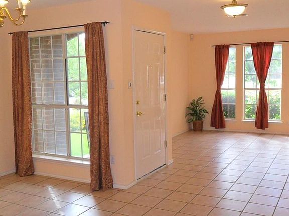 5th image of 13401 Balamos Dr