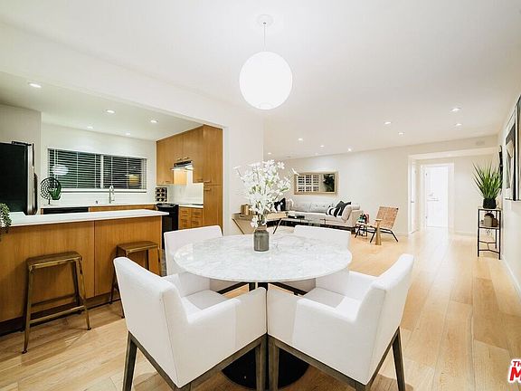 4th image of 645 Westmount Dr APT 211