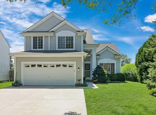 984 Chesapeake Blvd, Grayslake, IL 60030