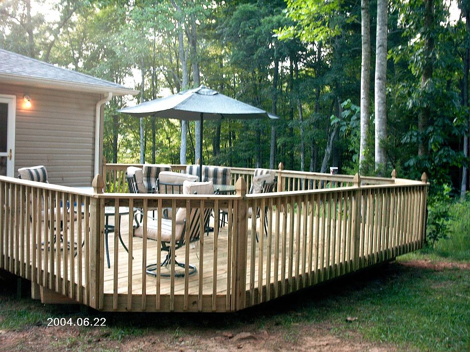 2nd image of 1011 Lockridge Ln