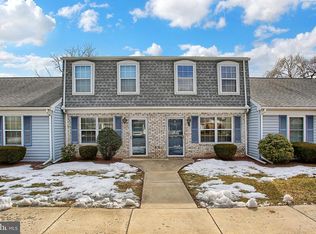 28 Southpoint Dr, Mechanicsburg, PA 17055