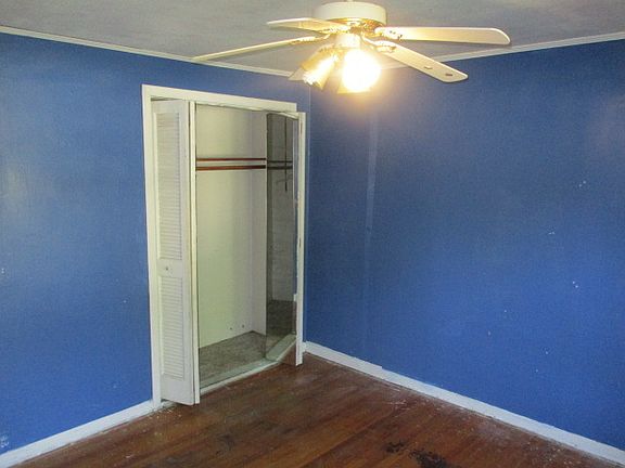 3rd image of 1650 N 39th Ave