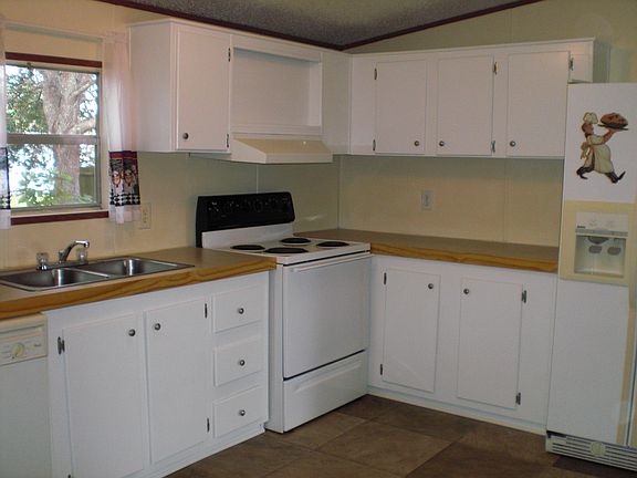 3rd image of 10329 SE 131st Ln