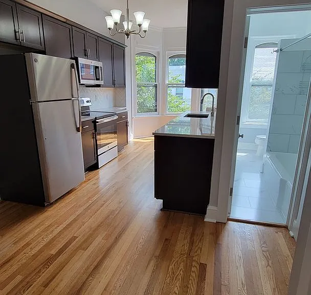 17 E 3rd St #2 — Photo 6