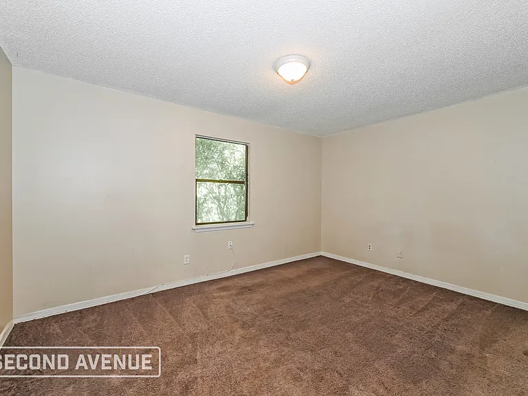 1540 Lake Shore Blvd — Photo 14