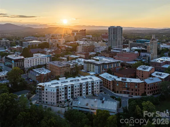 55 S Market St #107, Asheville, NC 28801