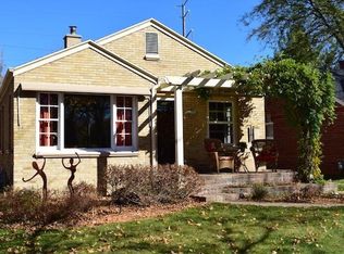 2158 W Marne Ave, Glendale, WI 53209