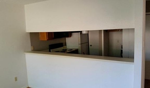 3rd image of 11138 El Sendero St