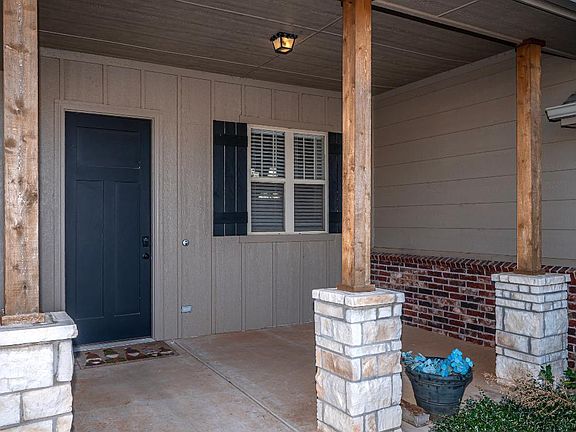 2nd image of 8404 NW 158th St
